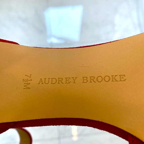 Audrey Brooke heels - Picture 7 of 8